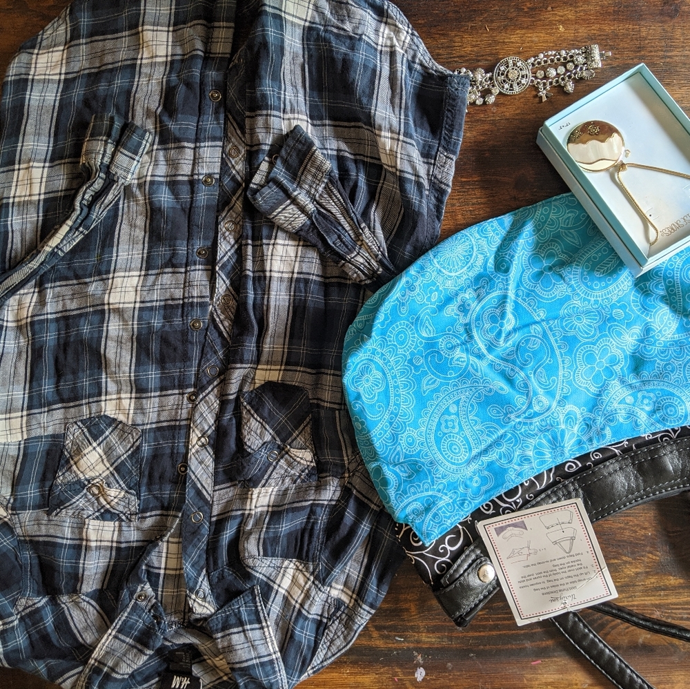 Lot of Juniors Women's Goodies